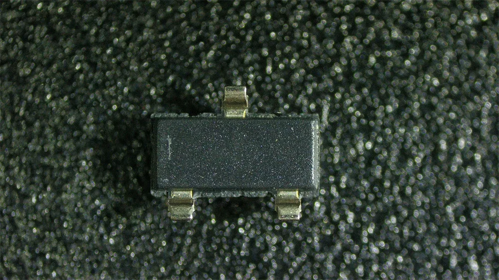 REF3330AIDBZR Disponibile