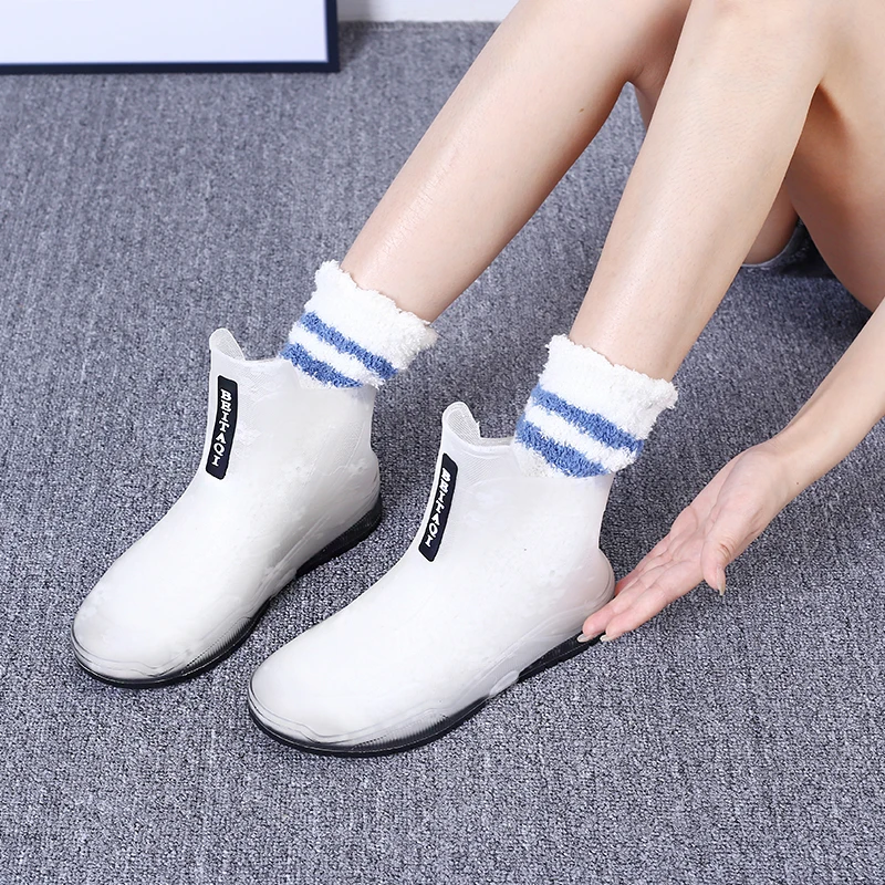 New Transparent Rain Boots For Women Fashion Outdoor Wear-resistant Waterproof Shoes Summer Lady Girls