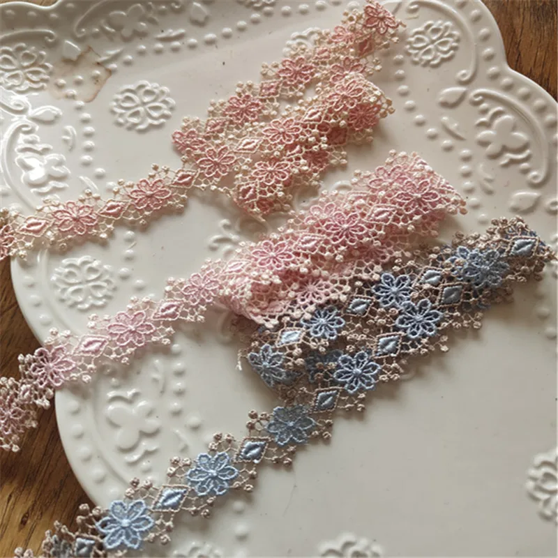 

16Yards 2.5cm Wide Shiny Beige Pink Blue Flower Venise Diy Venice Lace Clothing Accessories Of Various Garment,Bra.Underwear