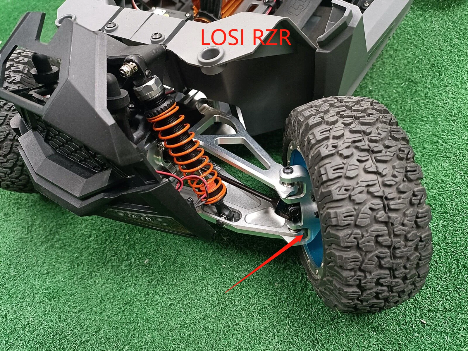 ไฟฟ้าร้อนไฟฟ้า 1:10 CNC Aluminium7075 สนับมือด้านหน้า