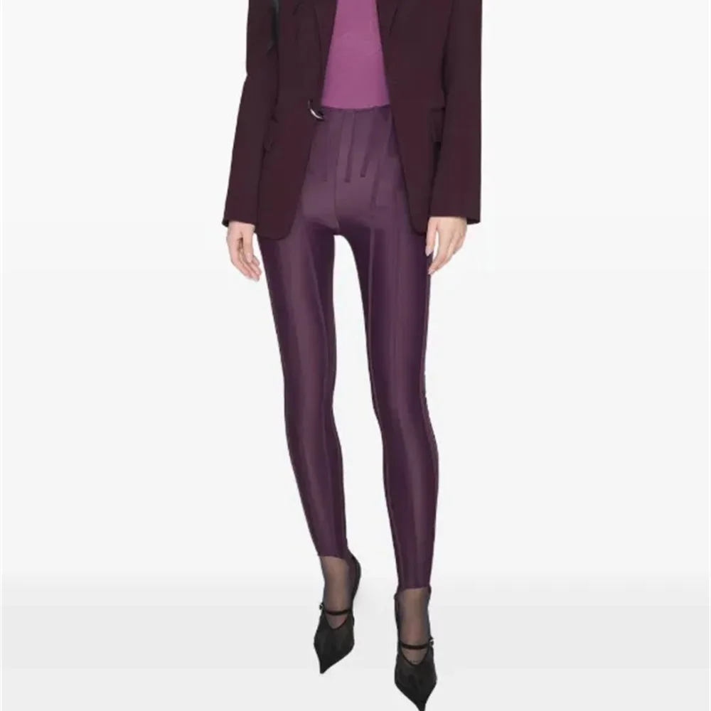 

2026 Women's Apparel Leggings, Knitted, Stretch, Herringbone, High-Waisted, Women's Wear, Leggings, Y2K New Fashion Pants bra