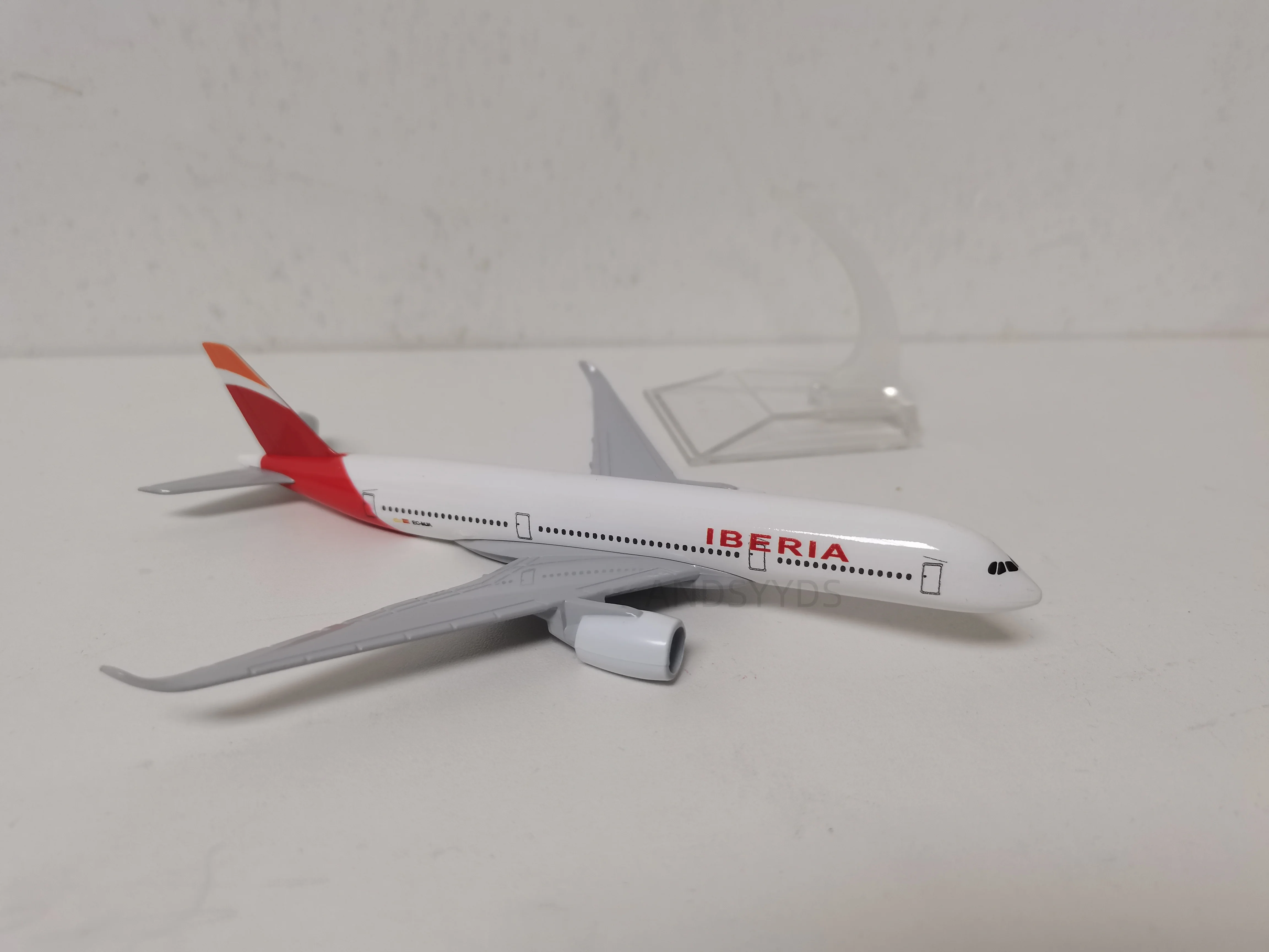 نموذج طائرة A350 إيبيريا الخطوط الجوية 16 سنتيمتر 1/400 مقياس 350 طائرة دييكاست سبيكة طائرة معدنية جمع نموذج أطقم