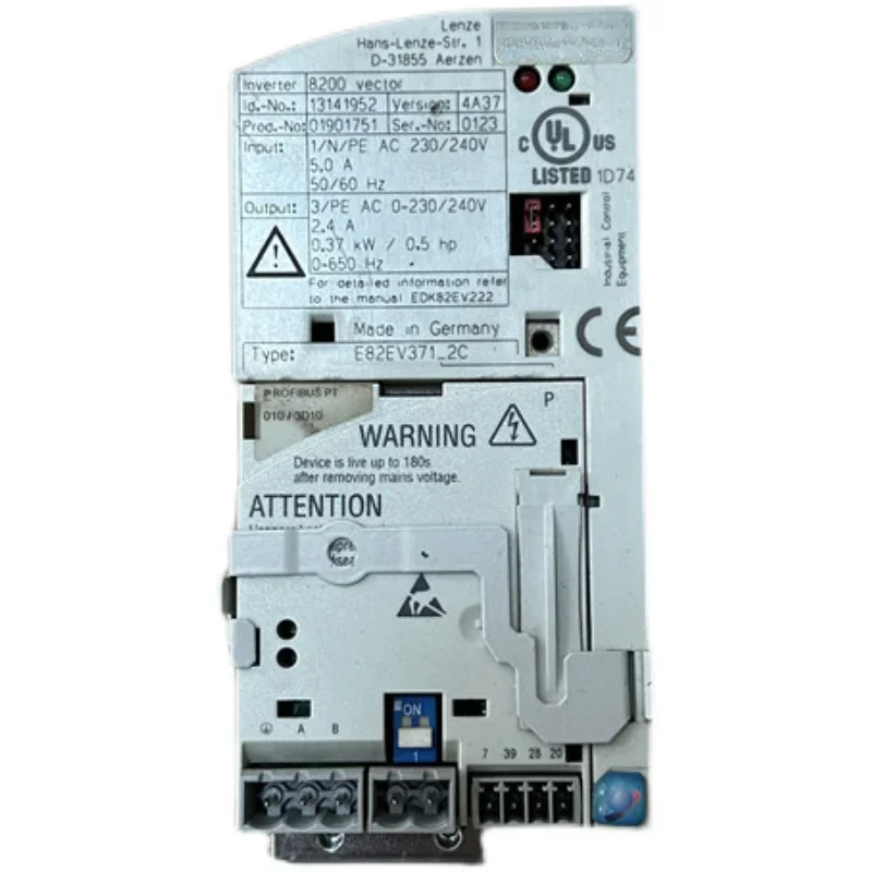 

E82EV371-2C Lenze 8200 frequency converter 0.37KW 220V with IO board original disassembly