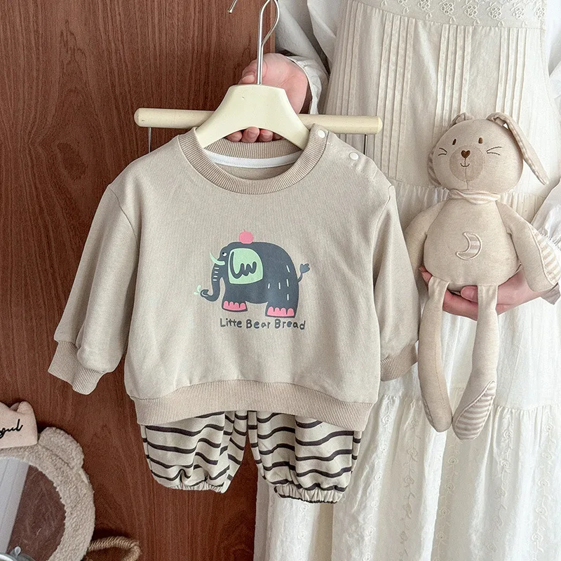 

2025 New Autumn Baby Style Cartoon Elephant Round Neck Hoodie and Striped Sweatpants Two-piece Set