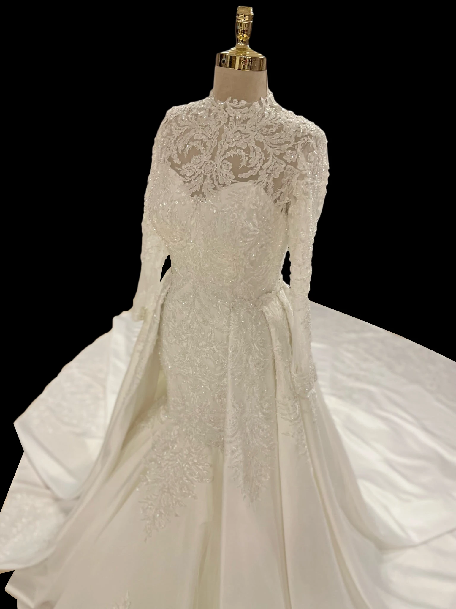 Wdzięku suknia syrenka suknie ślubne aplikacje wzór koronkowe suknie ślubne z długim rękawem pociąg typu Sweep duży rozmiar rozmiar niestandardowy kolor