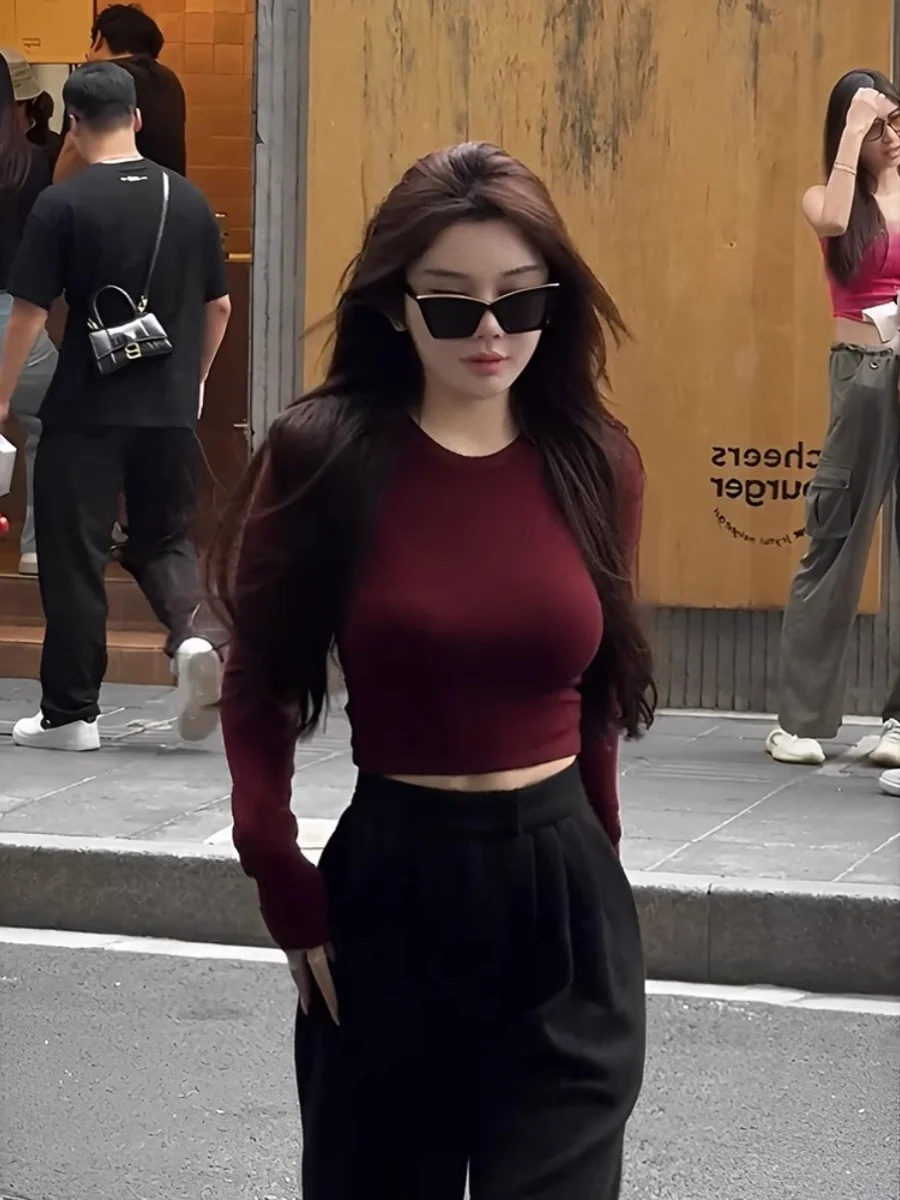 

Красная длинная женская футболка облегающего кроя, базовый слой, верхняя одежда для ранней весны, модель «Суперфигура», однотонная, для повседневной носки...