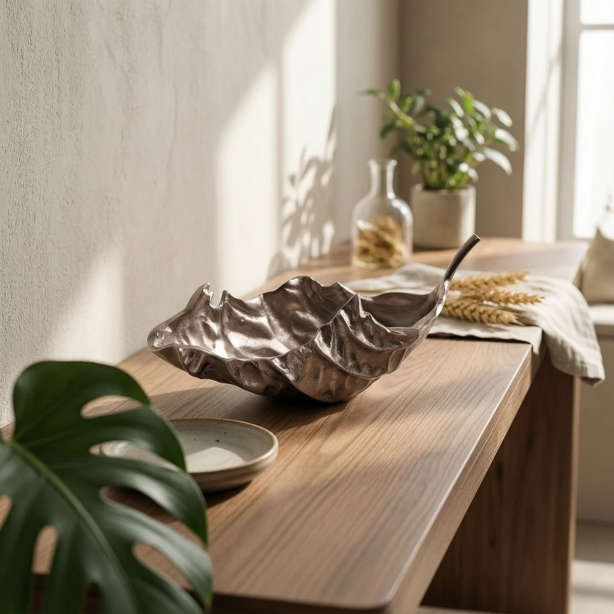 Leaf Tray Extended Elongated Tray Centerpiece Bowl Handmade Serving Platter Versatile for Tabletop, Dining Table