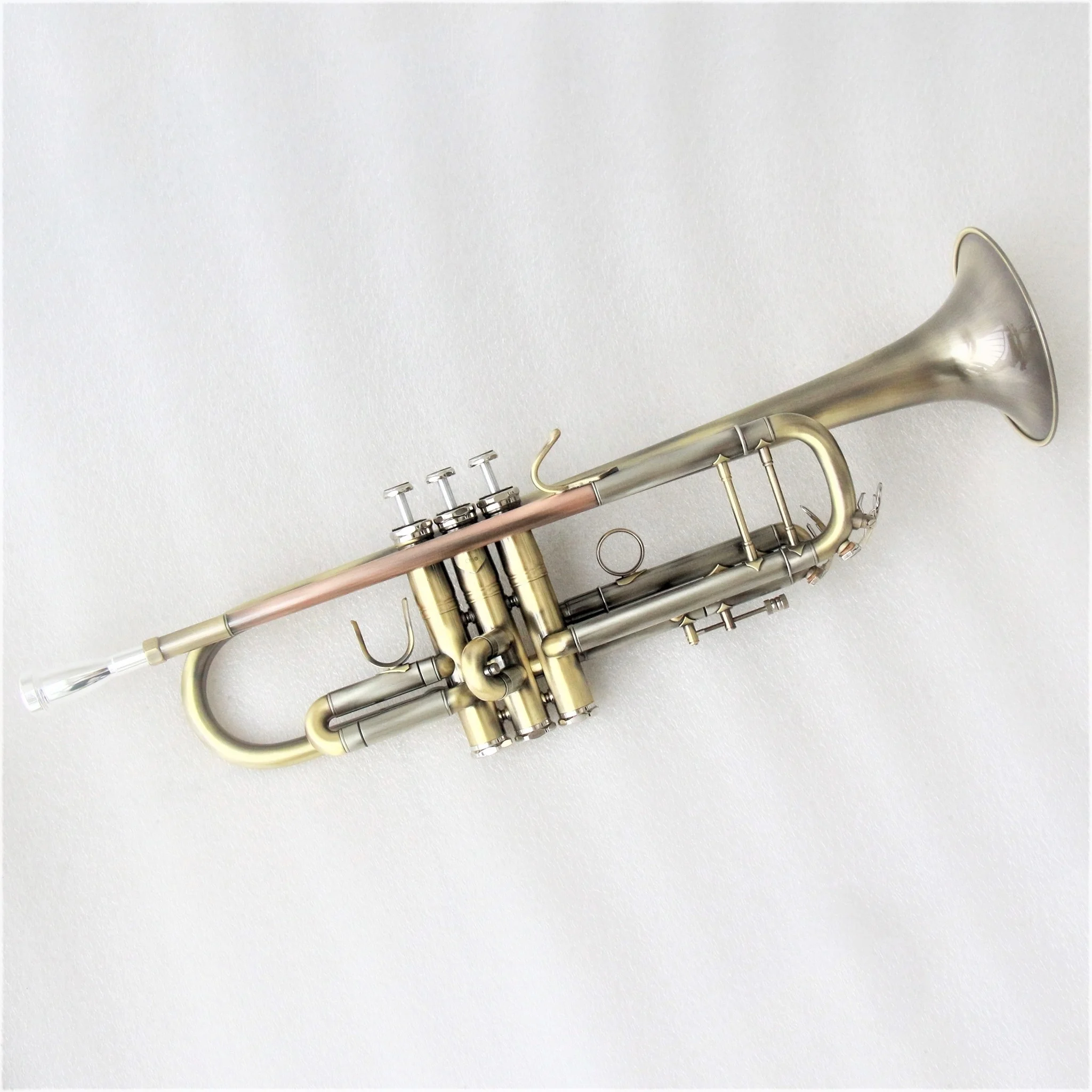 

antique color trumpet high end trumpet professional famous brand copy high cost performance trumpet bach