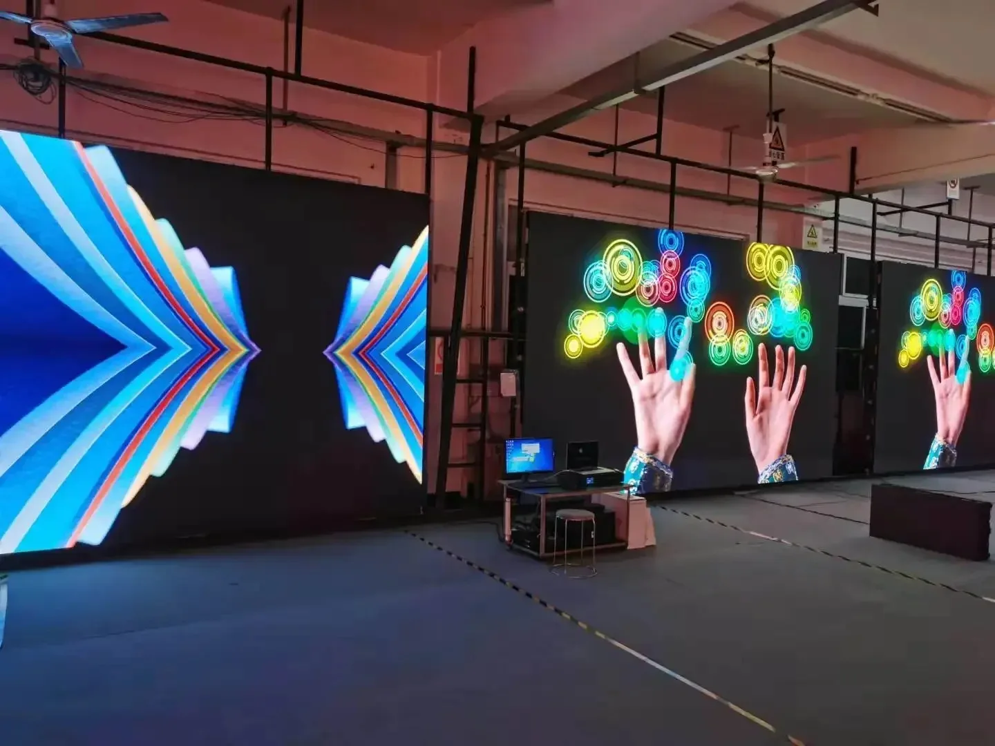 SCONTO SALDI ESTIVI SUL commercio all'ingrosso Giappone P3 Doppio formato Ip65 Videowall a LED per esterni resistente alle intemperie
