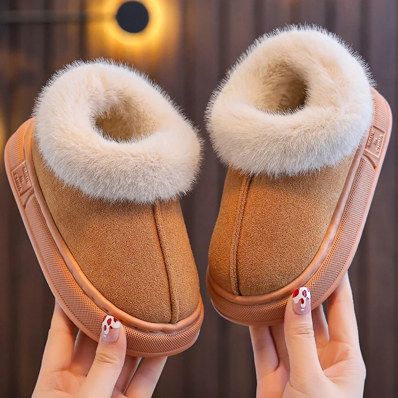 

Children's bags and slippers for both boys and girls at home, indoor and outdoor bags with simple and casual stitching