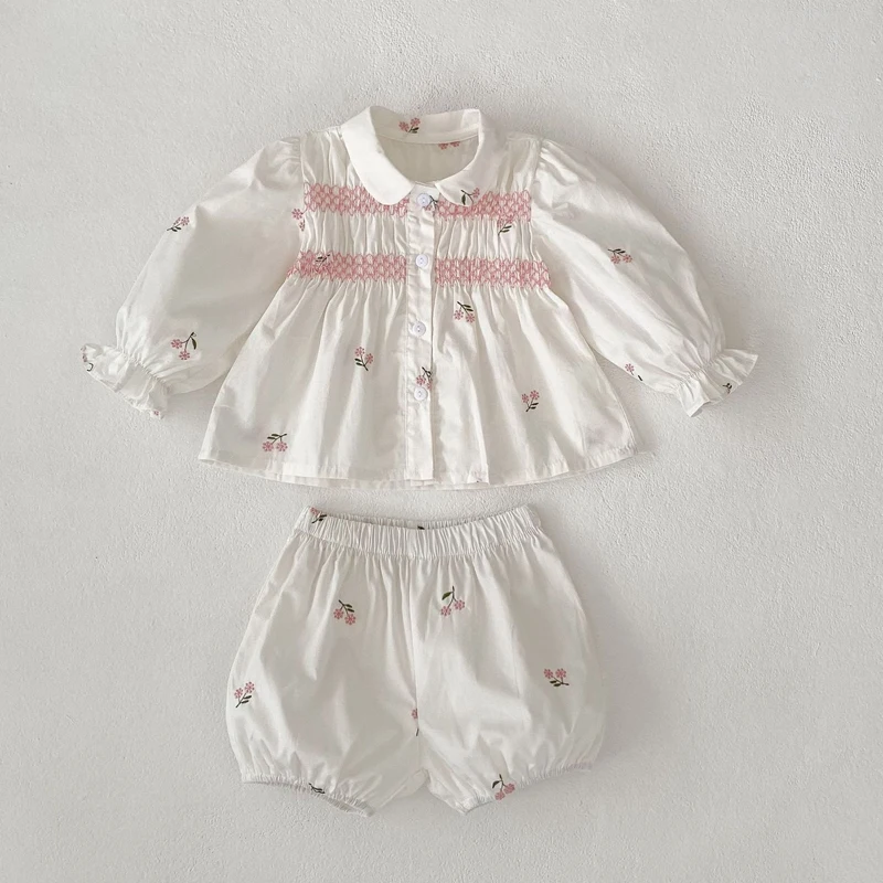 Autumn new style 0-3 years old baby clothing baby girl long-sleeved embroidered cardigan + bread pants two-piece set