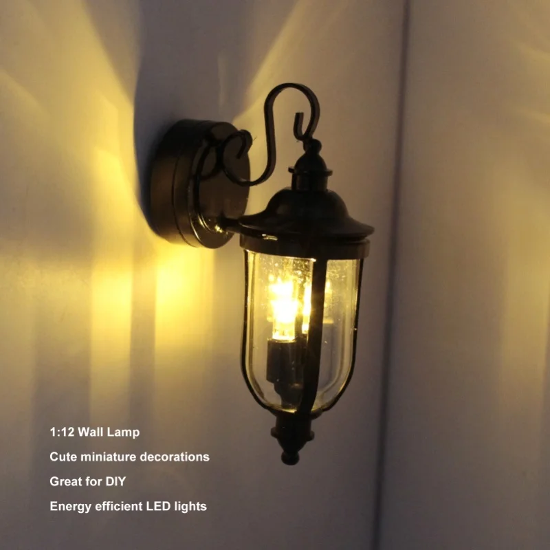 

Миниатюрный настенный светильник 1:12, черный, с стеклянным плафоном, для кукольного домика, светодиодный, для декора своими руками