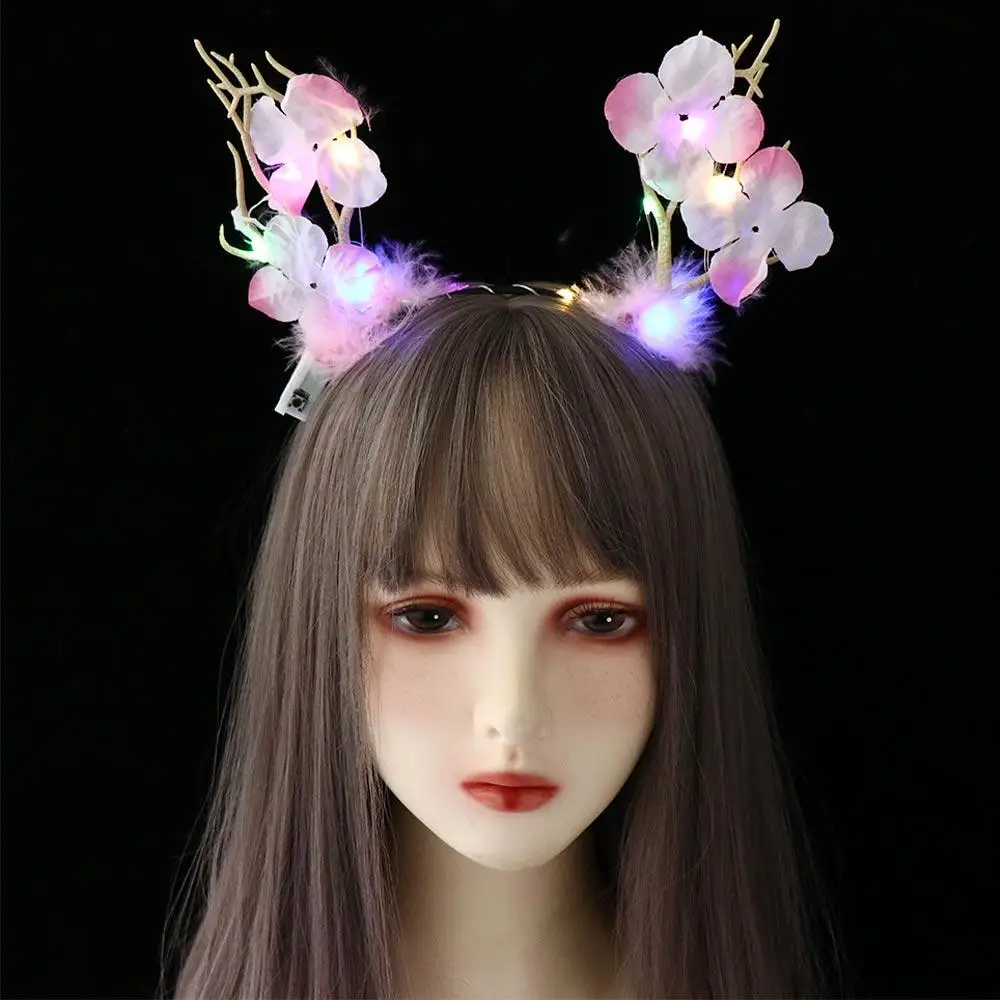 LED-verlichting LED-gloedhoofdband Plastic Kleurrijke knipperende hoofdband Lichtgevende hars Lichtgevende hertenhoorn Haarband Kindercadeau