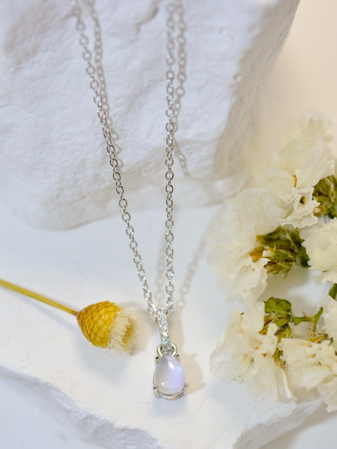 New Blue Droplet Moon Stone Pendant with Pure 925 Silver Necklace and Zircon, Fashion Versatile Luxury and Exquisite Style