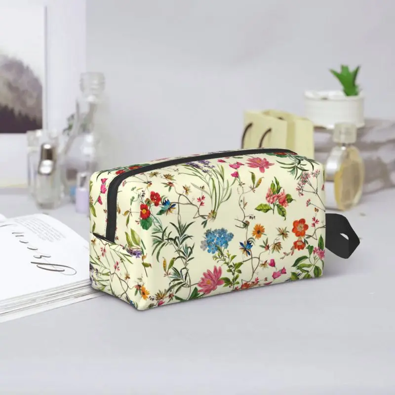 Flower makeup bag Ladies zipper large printed Wash bag Travel storage Toiletry bags Pen bag Suitable for men\'s travel study