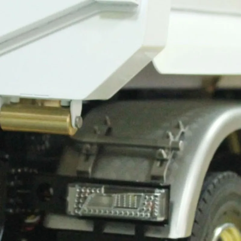 Metal 1/14 8x8 RC Hydraulic Dumper Truck Radio Control Full Tipper Sound Light 3-speed Transmission Differential Lock Axles Toy