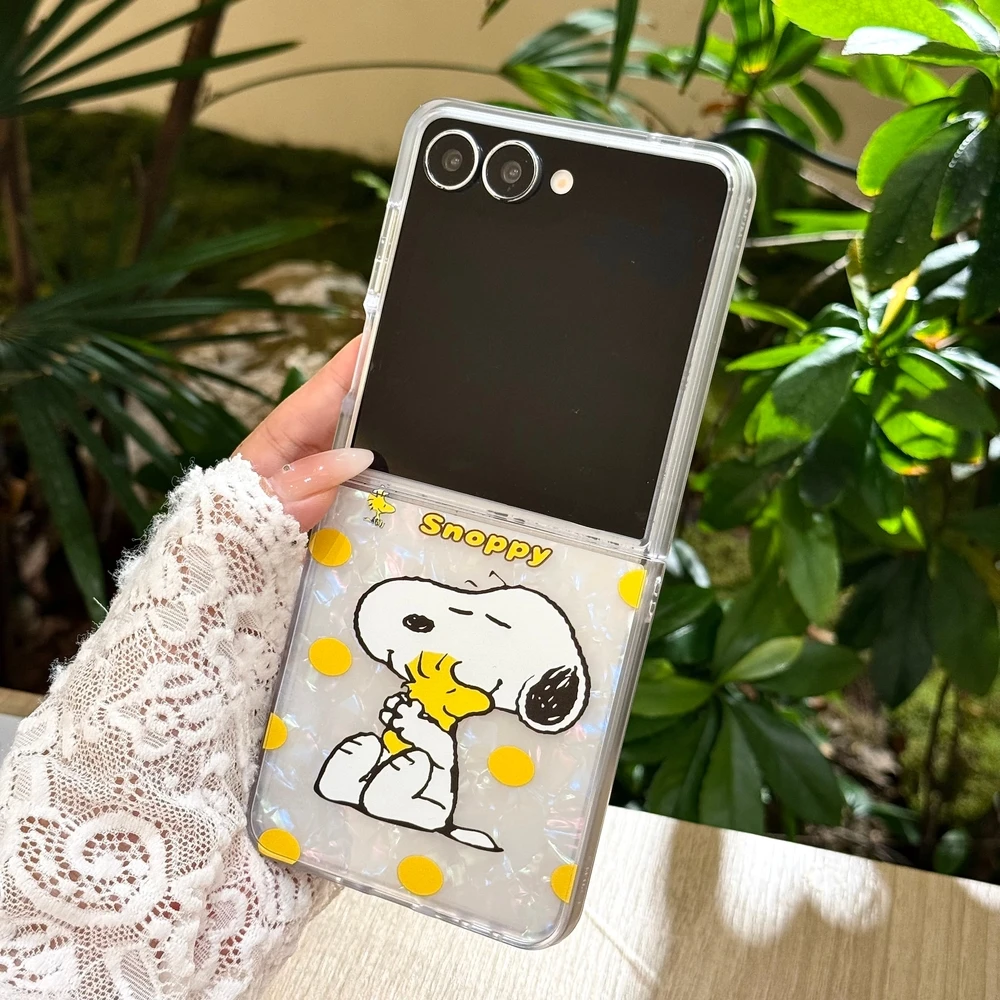 Cute Cartoon Peanut Snoopy Phone Case For Samsung Galaxy Z Flip 8 7 6 5 Case Soft TPU Back Cover For Z Flip 3 4 Cover