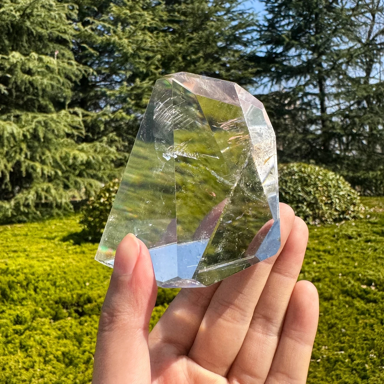 1 Piece White smelting Quartz Faceted Free Shape Crystal Ornament - Elegant Transparent Stone Home and Office Decor