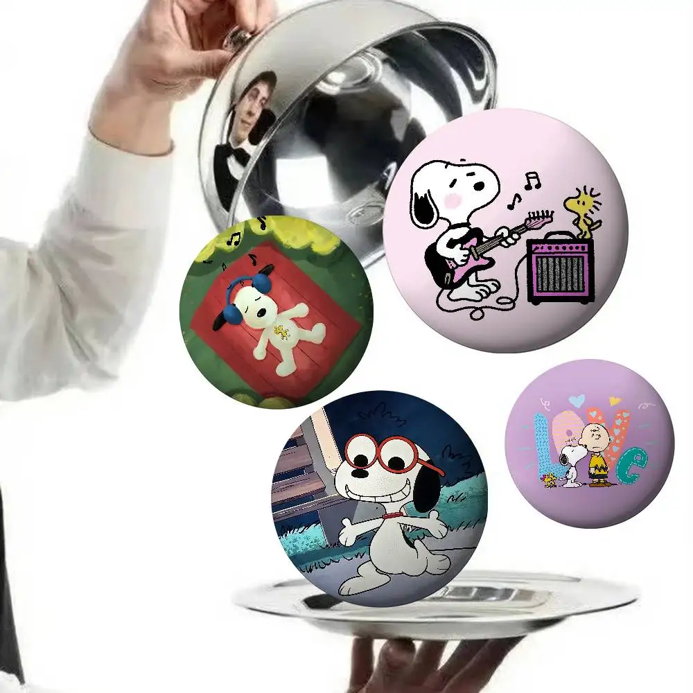 Retro Y-S-snoopyS-Es Cute Badges Fashion New Hip Hop Versatile Round Metal Badge Cartoon Pin Gift Wholesale