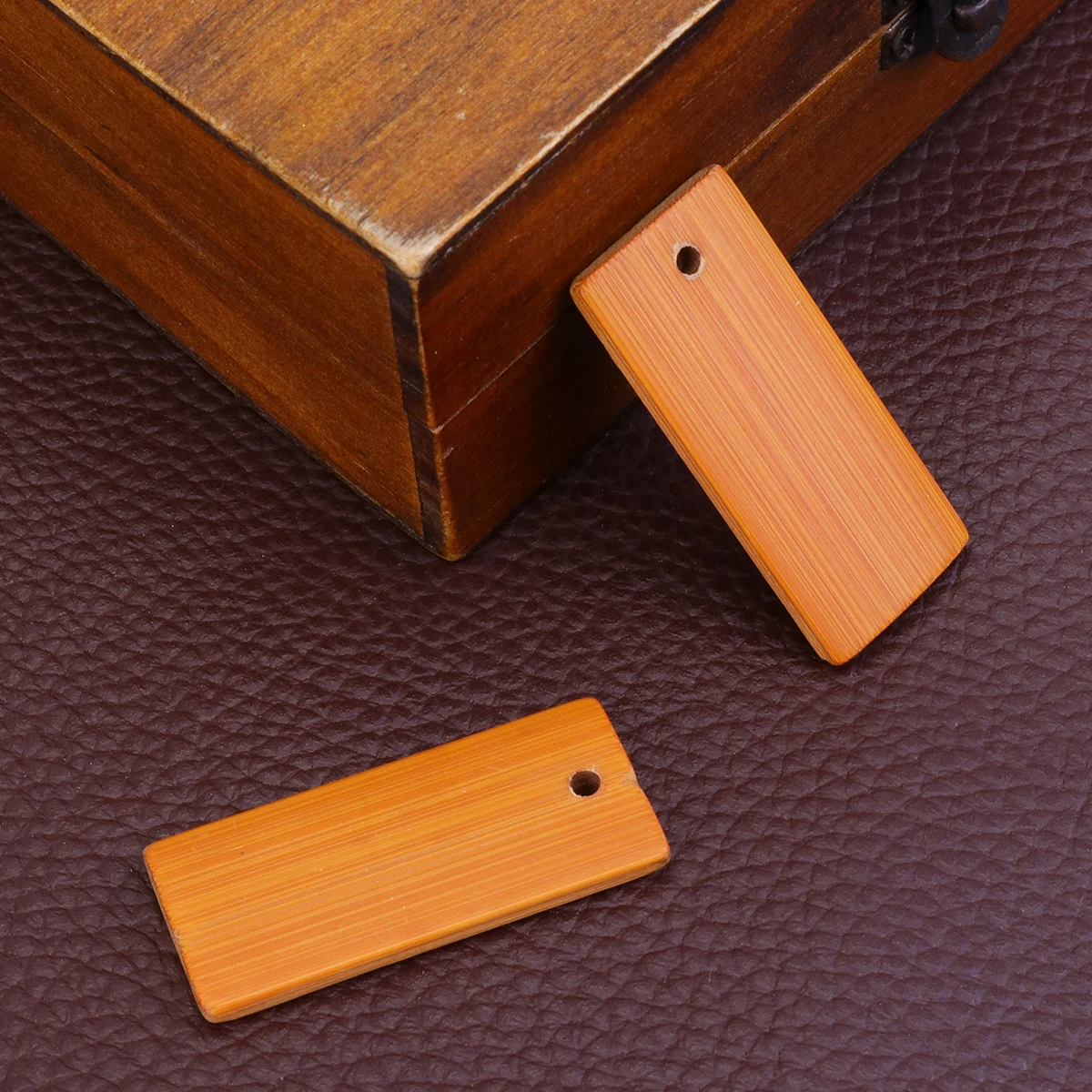 

50pcs Bamboo Slip Keychain Fashion Keyring Pendant Decoration Creative Chip Lovers Durable Material Long Use Car Bag Diy