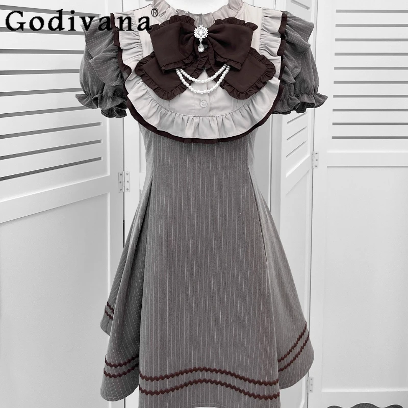 Abito stile Lolita a righe giapponesi per ragazze Abito dal design originale per sottocultura scura Abito da donna a maniche corte che impara la vita