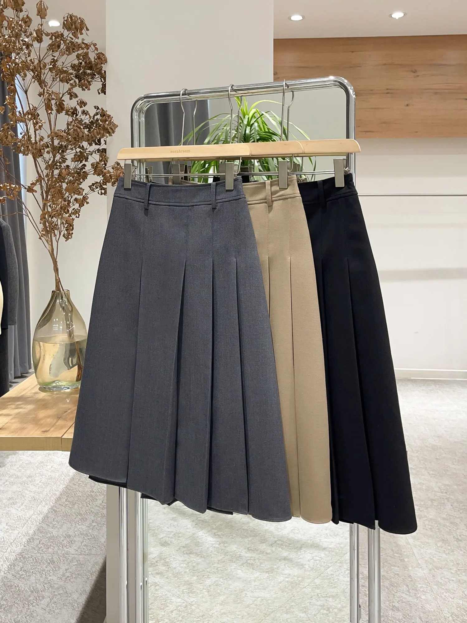 

Nolara Autumn 2024 Plaid High Waist A-Line Skirt Commuter Korean Sle Pure Color Wool Polyester Blend Side Split Zipper