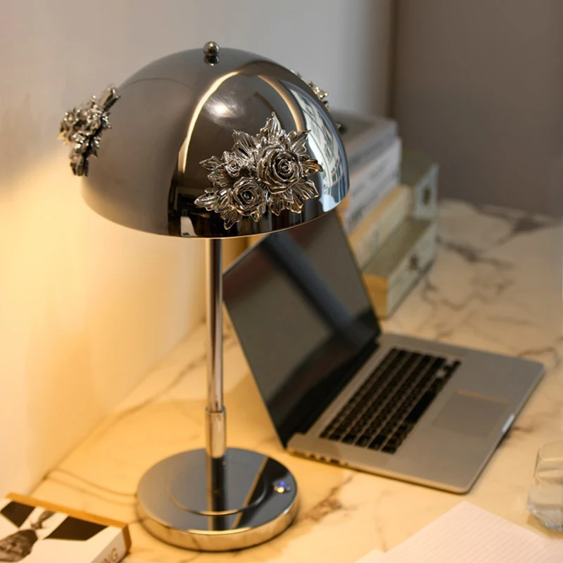 

French elegant flower decoration desk lamp study bedroom desk lamp creative art home desk lamp