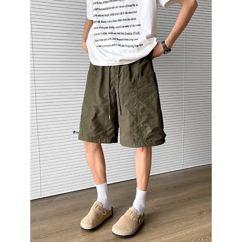 Celana Pendek Kargo Cepat Kering Pria dengan Pinggang Elastis & Tali Serut Longgar Warna Solid Saku Besar Pakaian Kerja Celana Pendek Kasual M-5XL