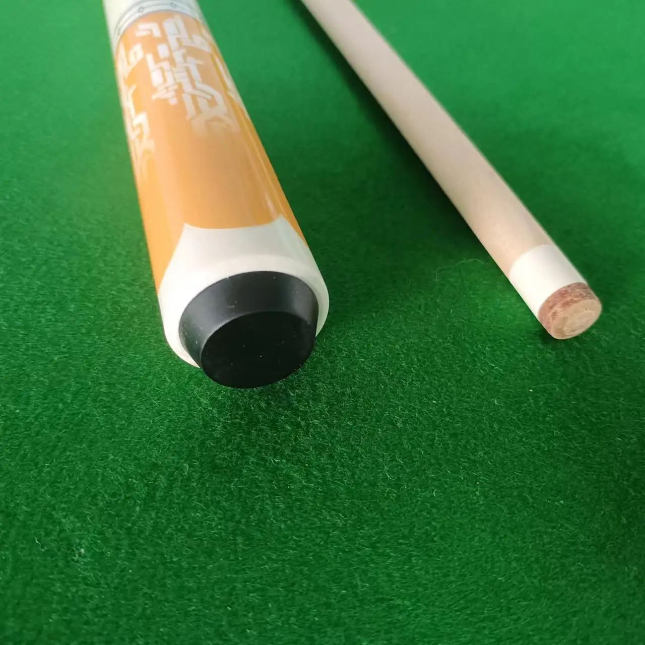 

Maple Billiard Cue Stick 13mm Tip for Enhanced Ball Control Perfect for Beginners American and Kelu Style Snooker Cue