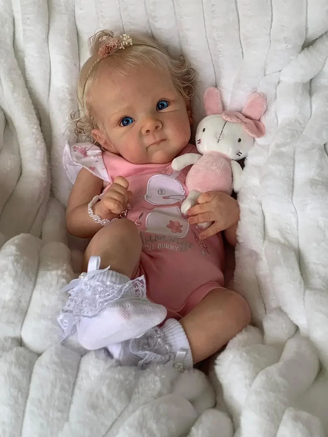 45CM Reborn Baby Doll Bettie with Blonde Hair Soft Body Real Life Newborn Baby Dolls Hand Detailed Painted Visible Veins Muñecas