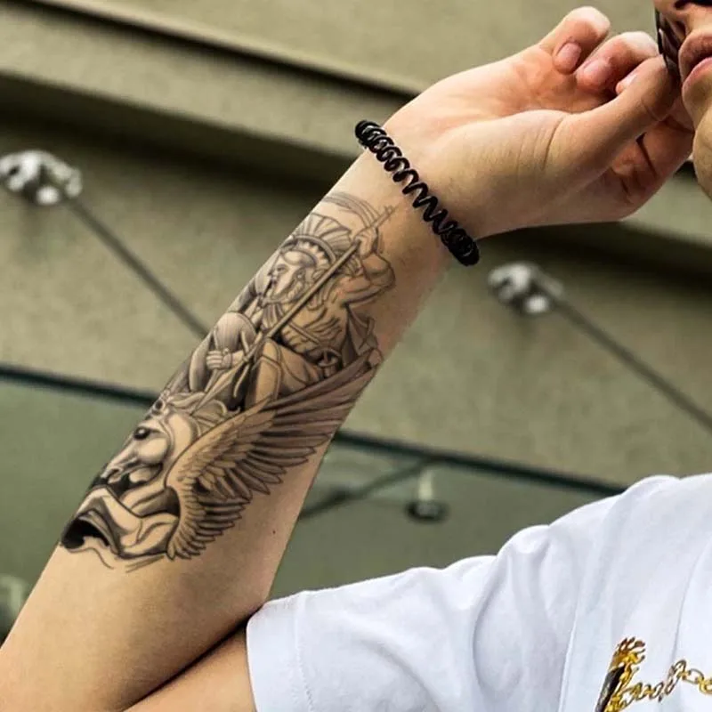 Lasting 15 days temporary tattoo sticker waterproof non-reflective knight pattern sticker body art fake tattoo on boy's arm