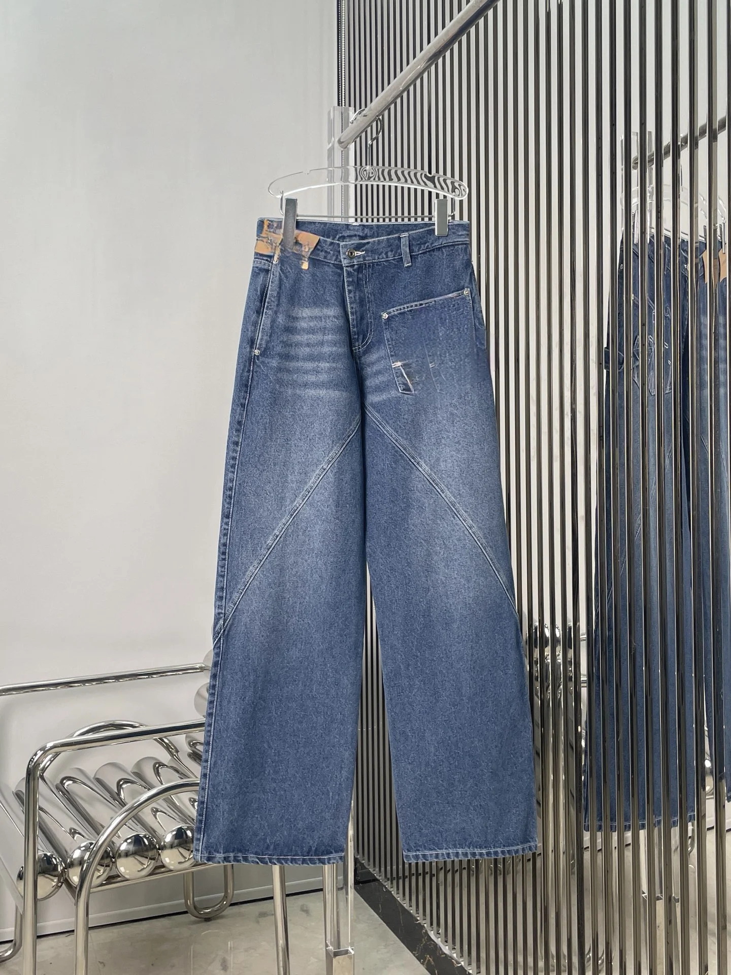 

Retro Waed Irregular Embroidery Design Slimming Women's Jeans Asymmetrical Knife Cotton Denim Pants l Waist