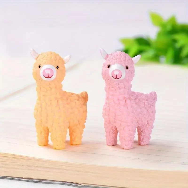 2-Piece Cartoon Alpaca Collectible Set - Plastic Alpaca Miniature Models for Moss Landscapes, Creative Gifts, Garden Decorations