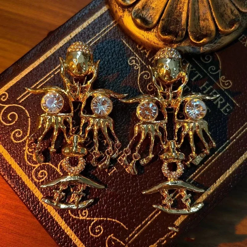 YISON Vintage Classic Court Style Devil's Eye Schiaparelli Eyes Nose Mouth Women's Earrings Elegant High Touch Jewelry Ear Stud