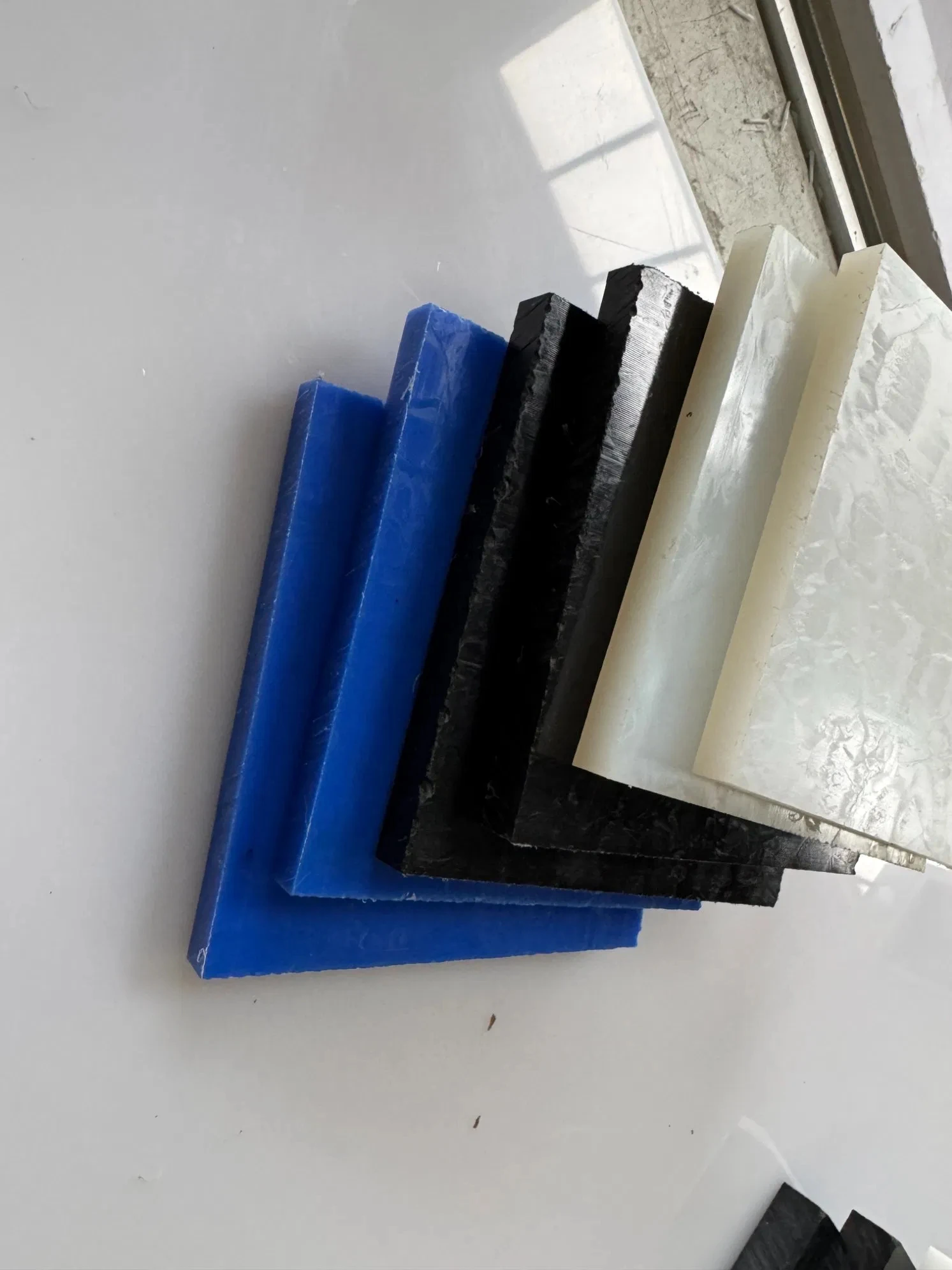 

POM Sheet Board 8x125x240mm Hard Plastic Polyoxymethylene Plate for CNC Model Board DIY Raw Material