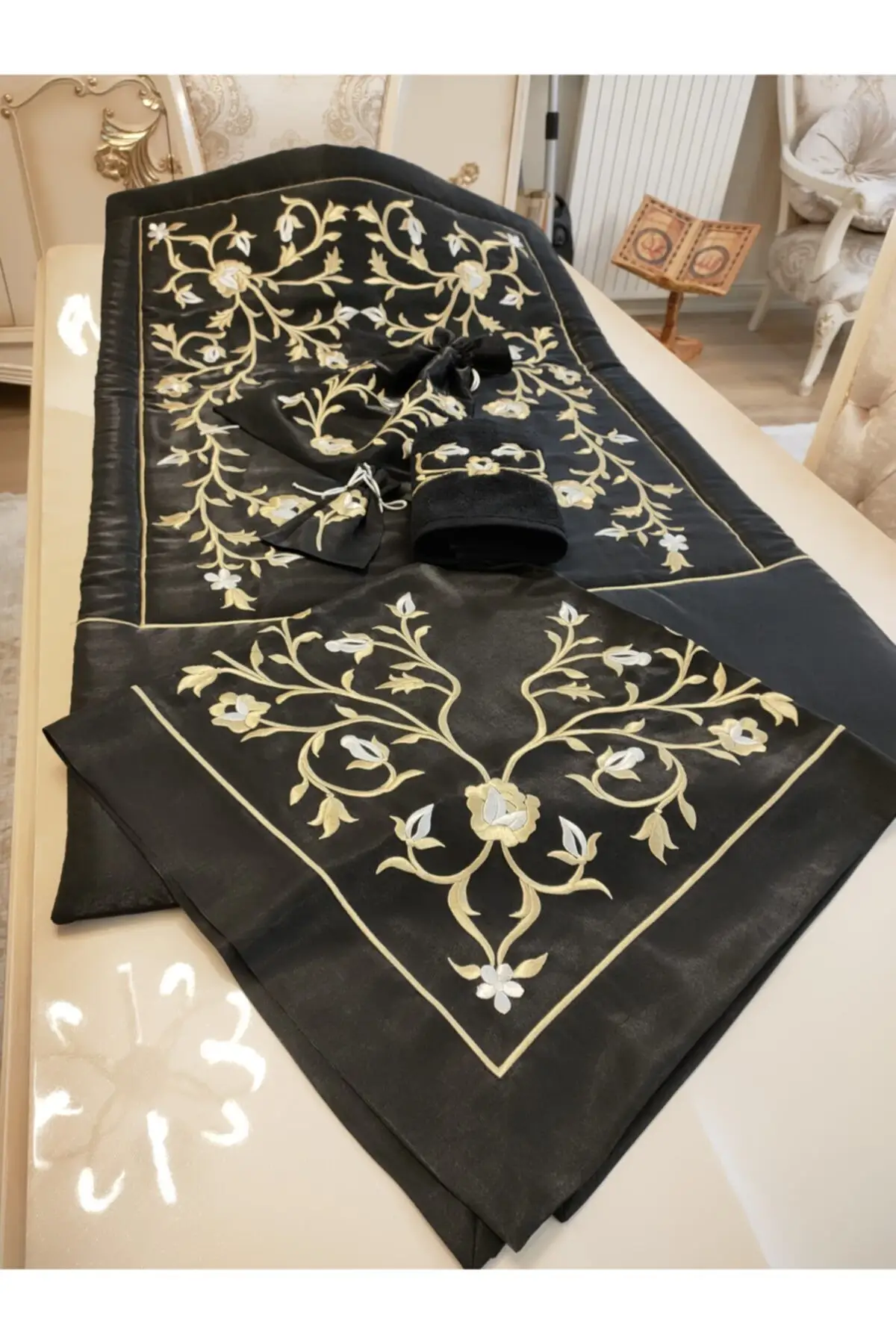 

DOLBOVI starter embroidered Seccade set our 6 piece Meditation Rug