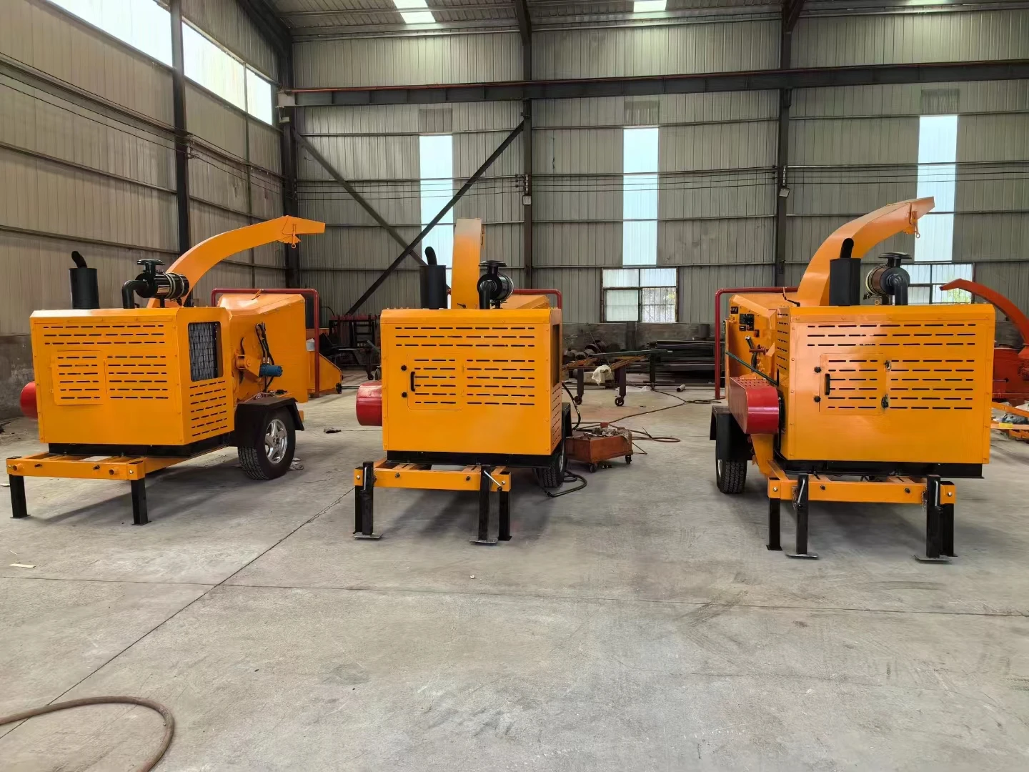 High Capacity 8T/H Diesel Driven Wood Chipper Professional Forestry Shredder CE Standard Safety Features & Dust Control