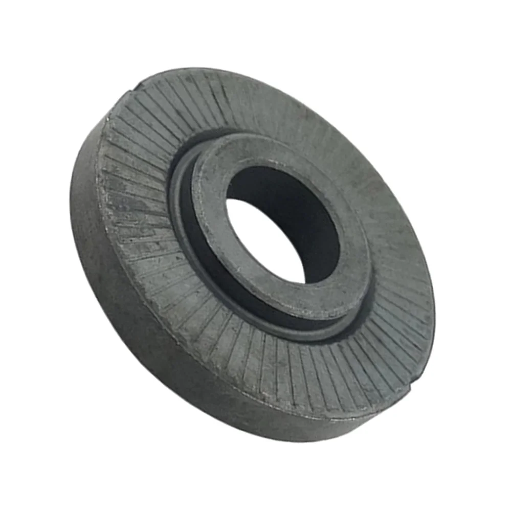 Flangia interna flangia di ricambio per riparazione smerigliatrice angolare Rondella metallica Design flangia flangia interna filettata per 9016B