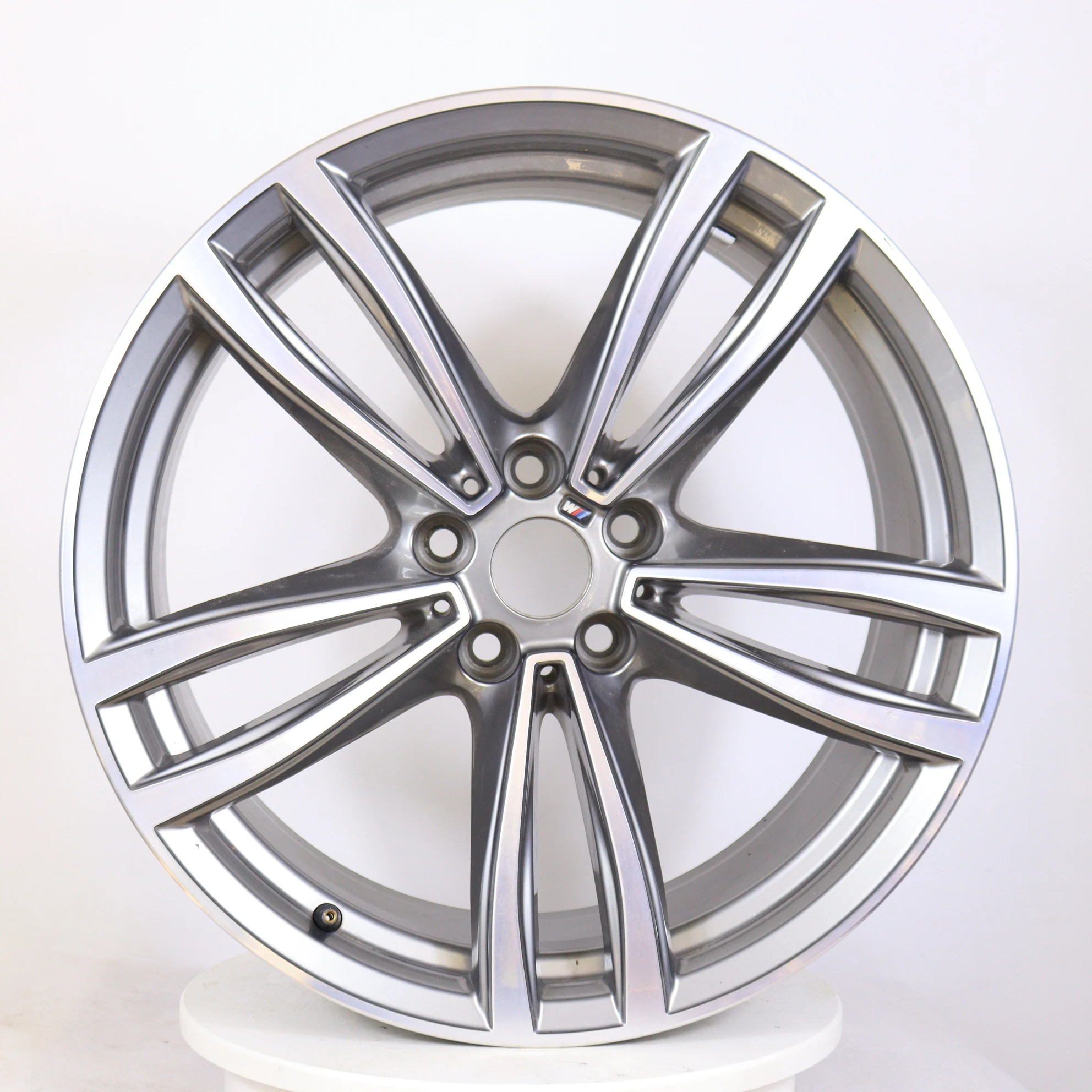 

19 Inch Original Genuine Wheel Hub 5x112 36117850579 Suitable For BMW 730 750 530 540 5 Series 6 Series 7 Series Casting Rim