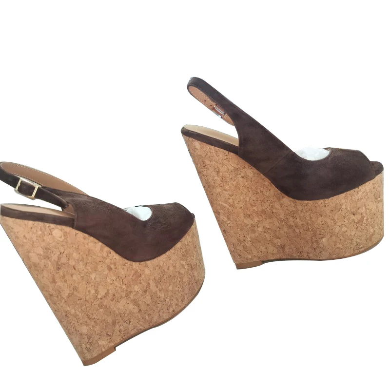 DIZHUANG Sexy women's high-heeled sandals. Customized shoes. Brown suede (genuine leather). Golden buckle.About 18cm heel height