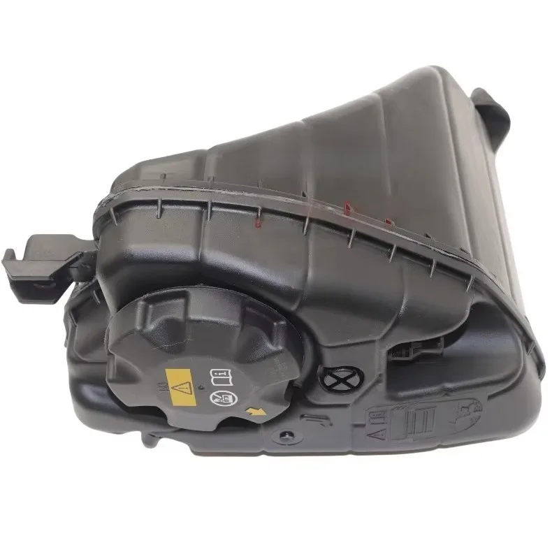 

17138610656 Applicable to BM W G30G38G32G11G12 525 530 730 740 B48 auxiliary water tank ant ifreeze kettle
