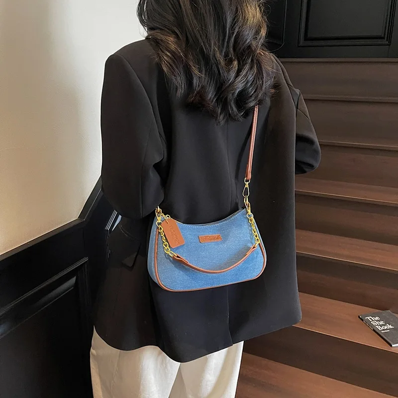 

2025 Compact Underarm Bag, Multi-Way Convertible Shoulder & Crossbody Purse for Women, Breeze-Friendly Vegan Leather Day