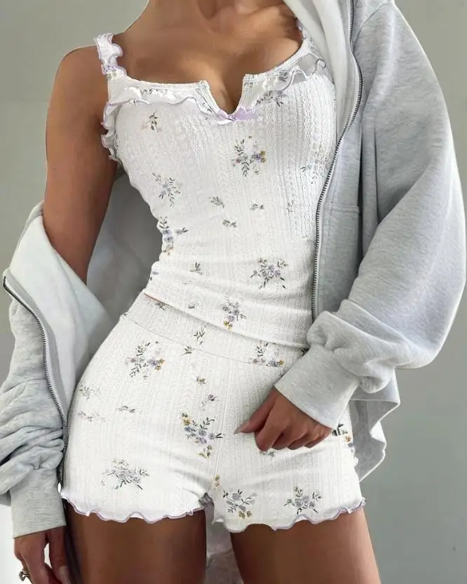 

Комплект из двух предметов, женский наряд, новый комплект с цветочным принтом и вырезом на шее, регулируемые бретели, топ с оборками и повседневный пижамный комплект с шортами