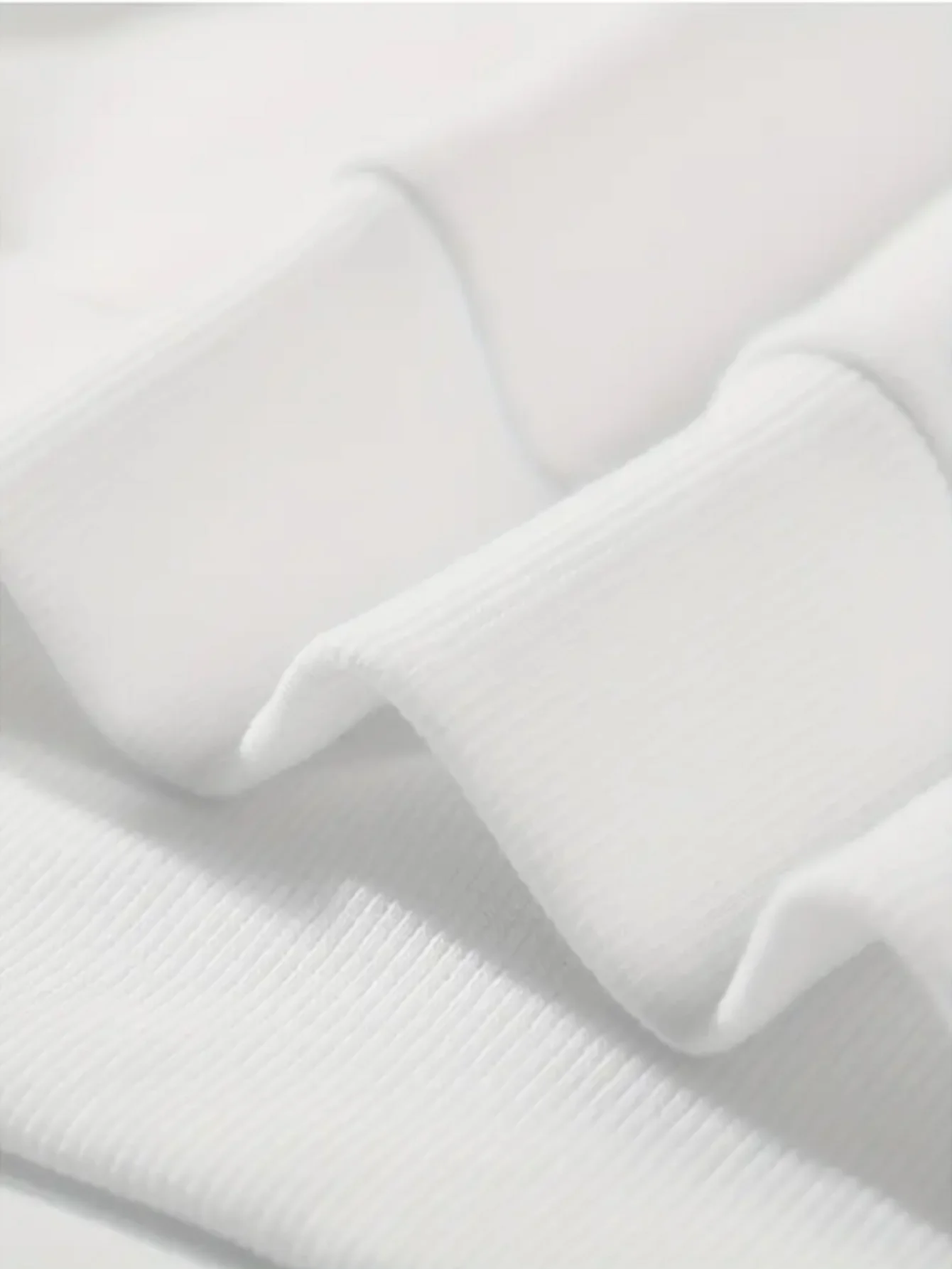 Sanrio Hello Kitty Pull blanc surdimensionné pour femme avec col rond imprimé et visage Hello Kitty emblématique - Style automne/hiver