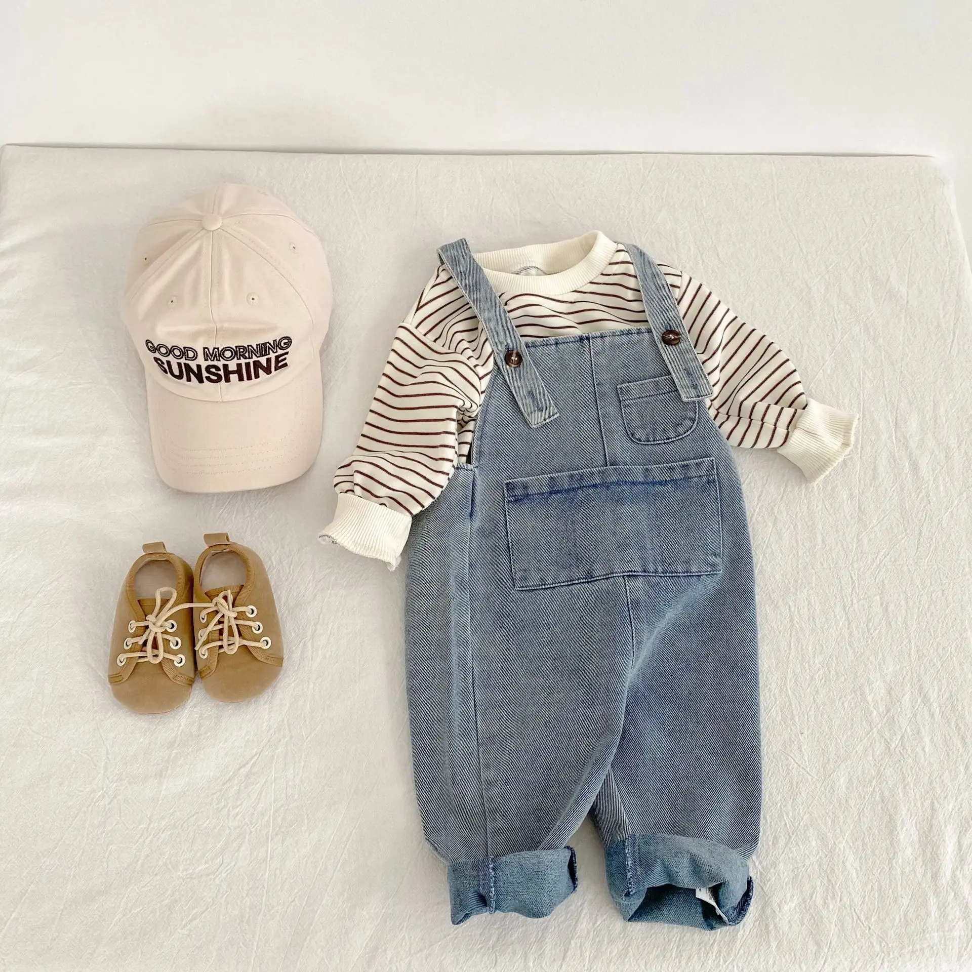 

Осенняя коллекция 2024, новые ковбойские брюки с карманами для маленьких мальчиков и девочек, стильный и милый ковбойский ремень, длинный гусеничный ремень