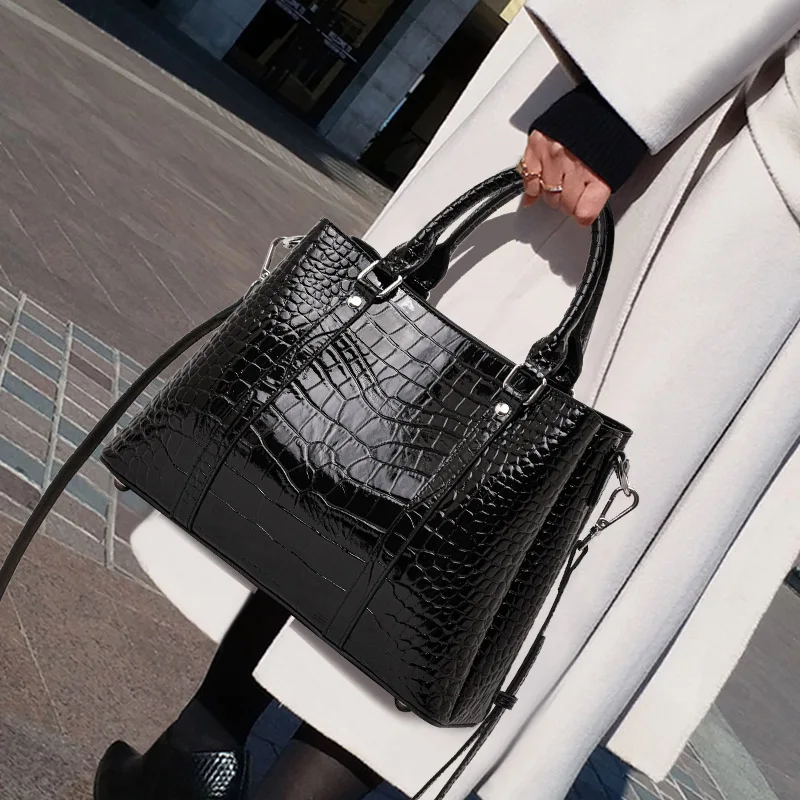 Genuine Leather Light Luxury Crocodile Pattern Women's Handbag New 2026 Black High-End Sense Large Capacity Tote Bag
