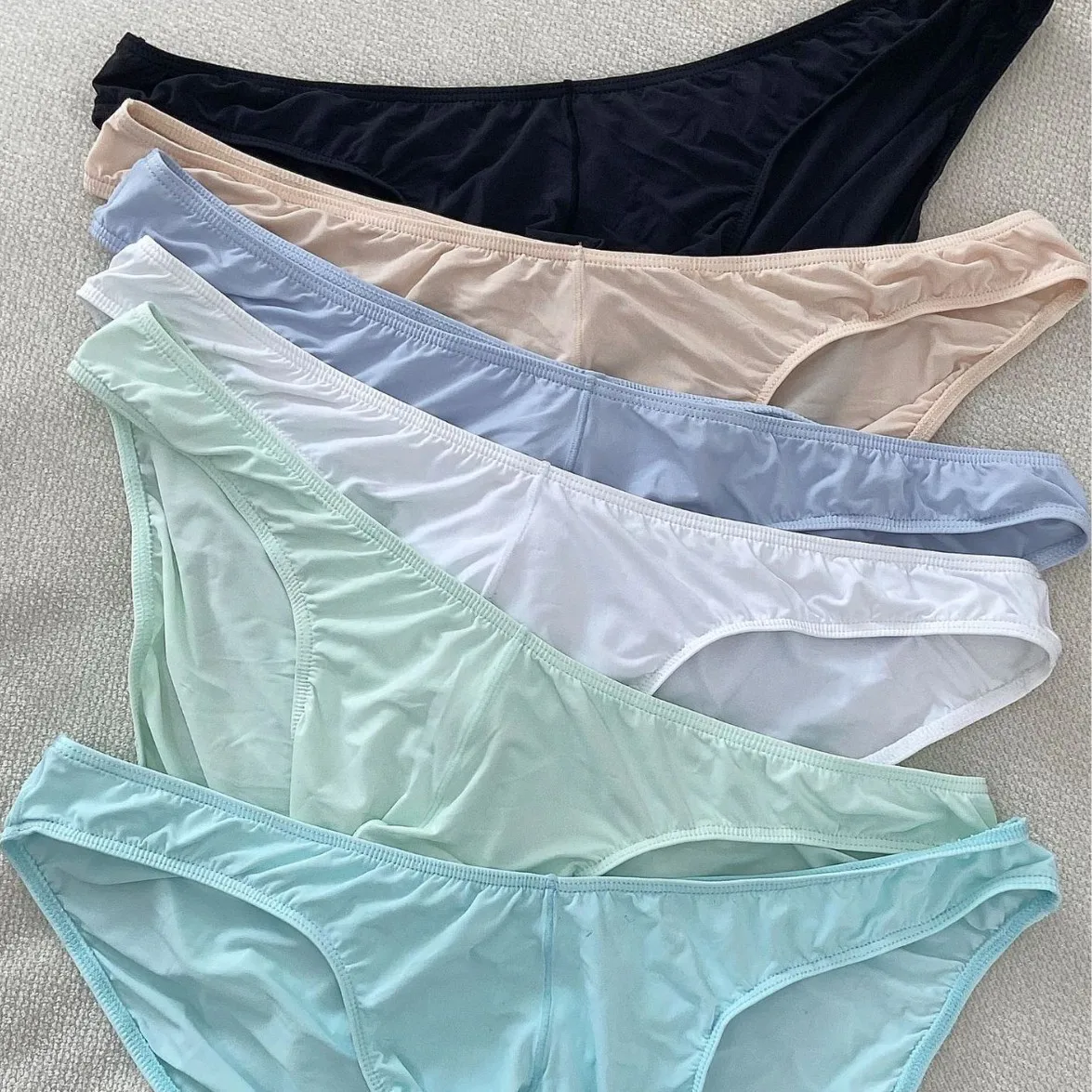 2pcs Ice Silk Man Briefs Thin Breathable Men Sexy Bikini Cooling U-shape Pouch Undies Quick Dry Summer Underwear for Male