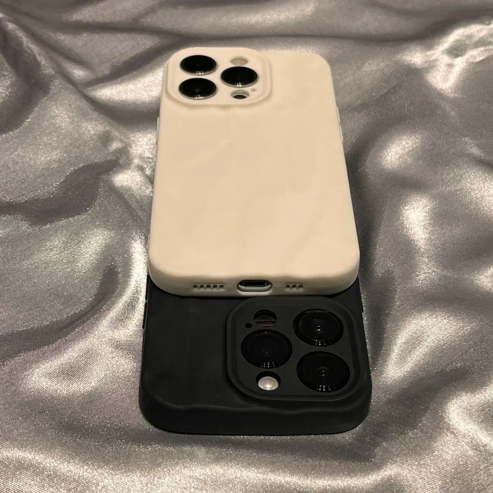 Fashion Silicone Fold Wrinkle Phone Case For iPhone 16 14 13 12 11 15 Pro Max SE X XS XR 8 7 Plus Soft Candy Color Full Cover