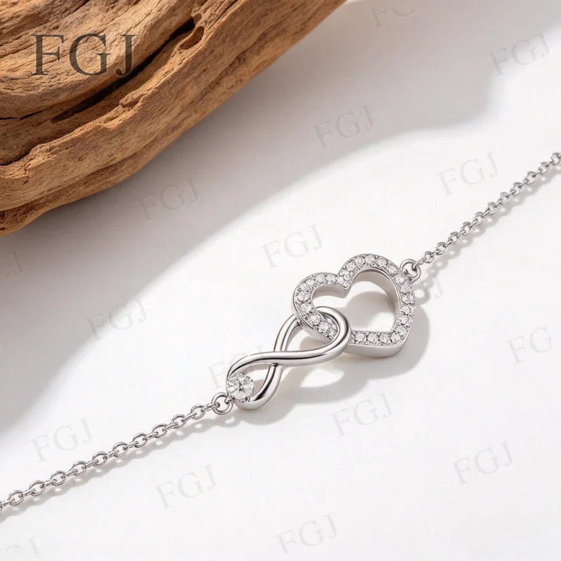 Moissanit-herzförmiges Armband, S925-Sterlingsilber, Nischendesign, zartes und elegantes Armband für Damen, Schmuck für Hochzeiten, als Geschenk für den Alltag. – Detail 10