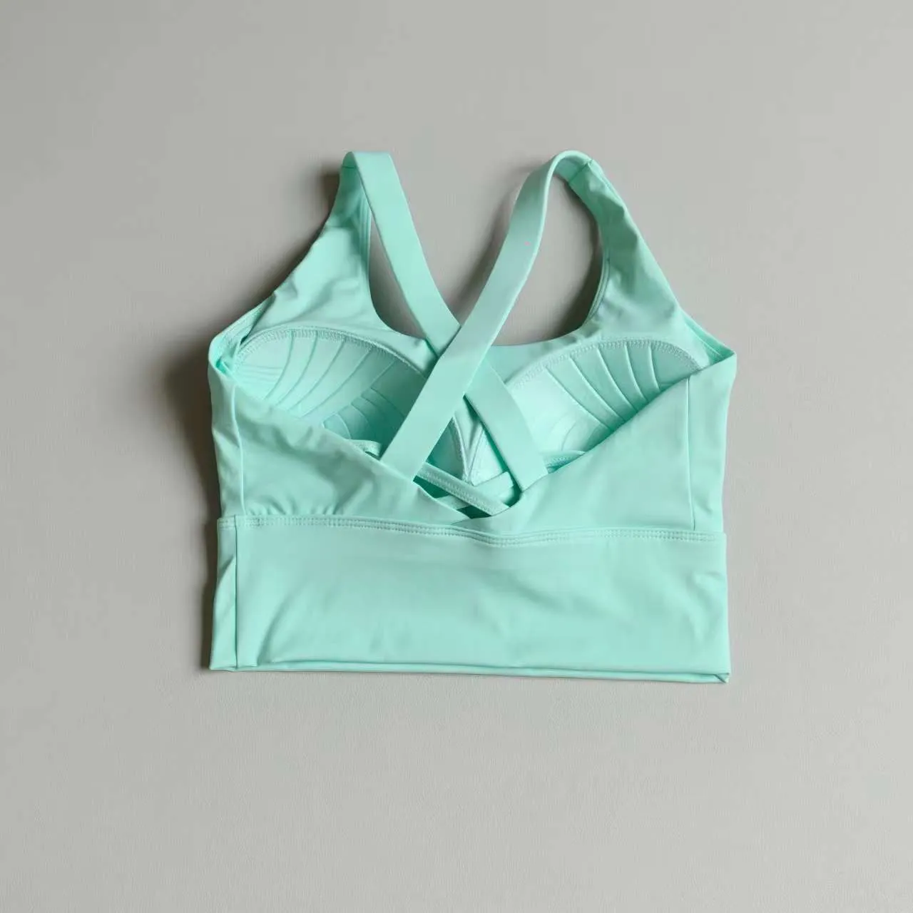 Einfarbiger Damen-Fitness-BH, weicher Rücken mit Kreuzmuster, hochfest, stoßfest, Sport-Top mit Brustpolster, Push-up-Yoga-Weste – Detail 10